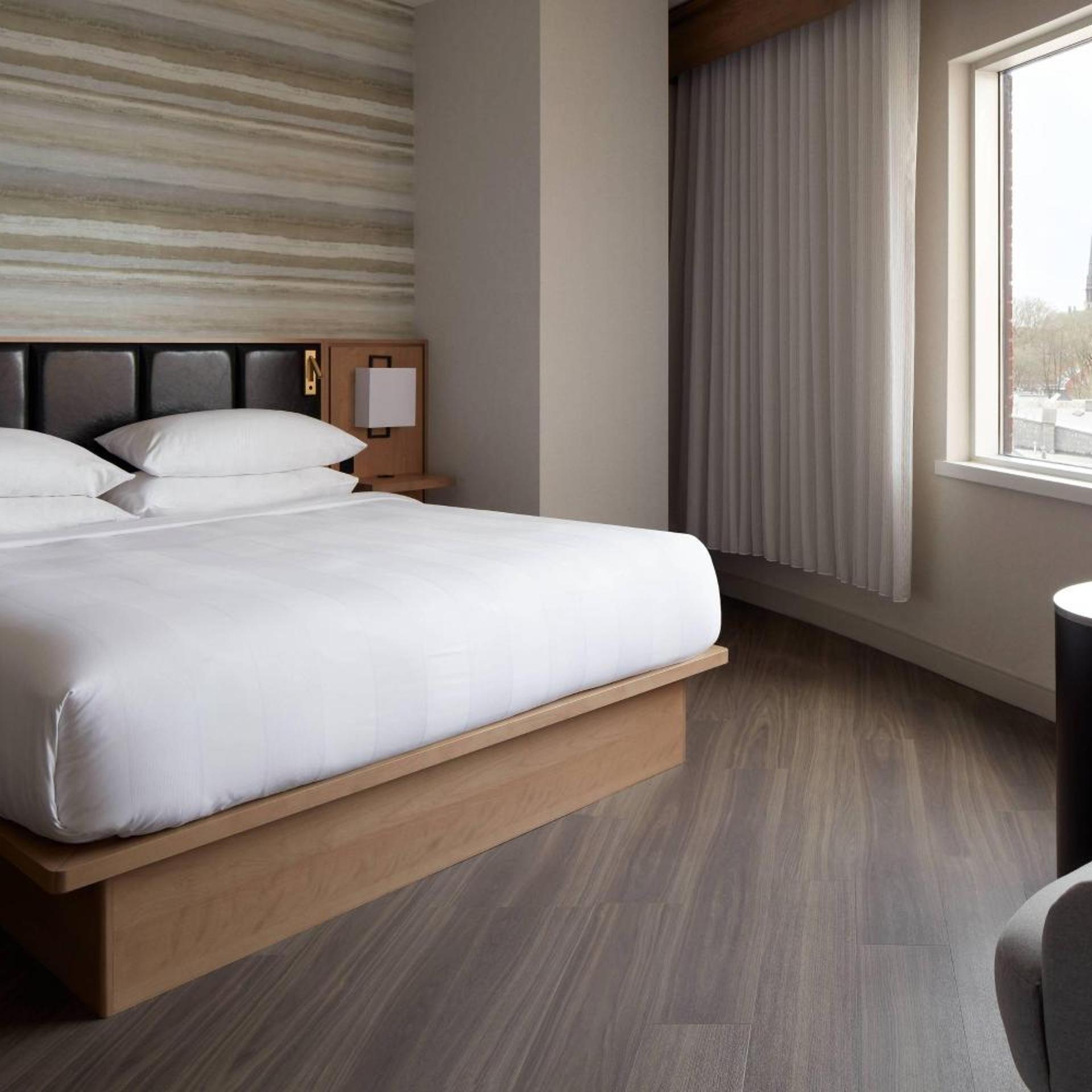 1 Bedroom, Suite, King Bed