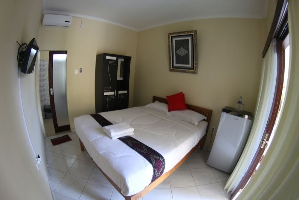 Sari Buana Bed Breakfast 17/62