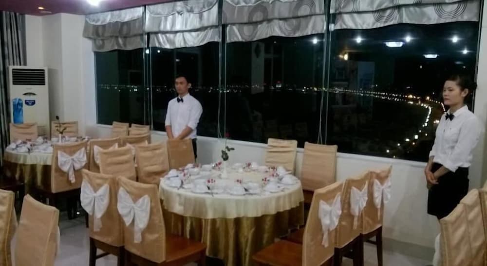 Hoang Yen Canary Hotel 56/66