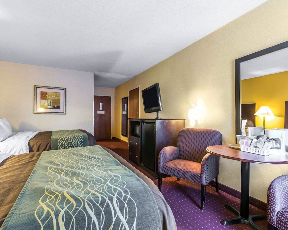 Quality Inn Dry Ridge KY 8/25