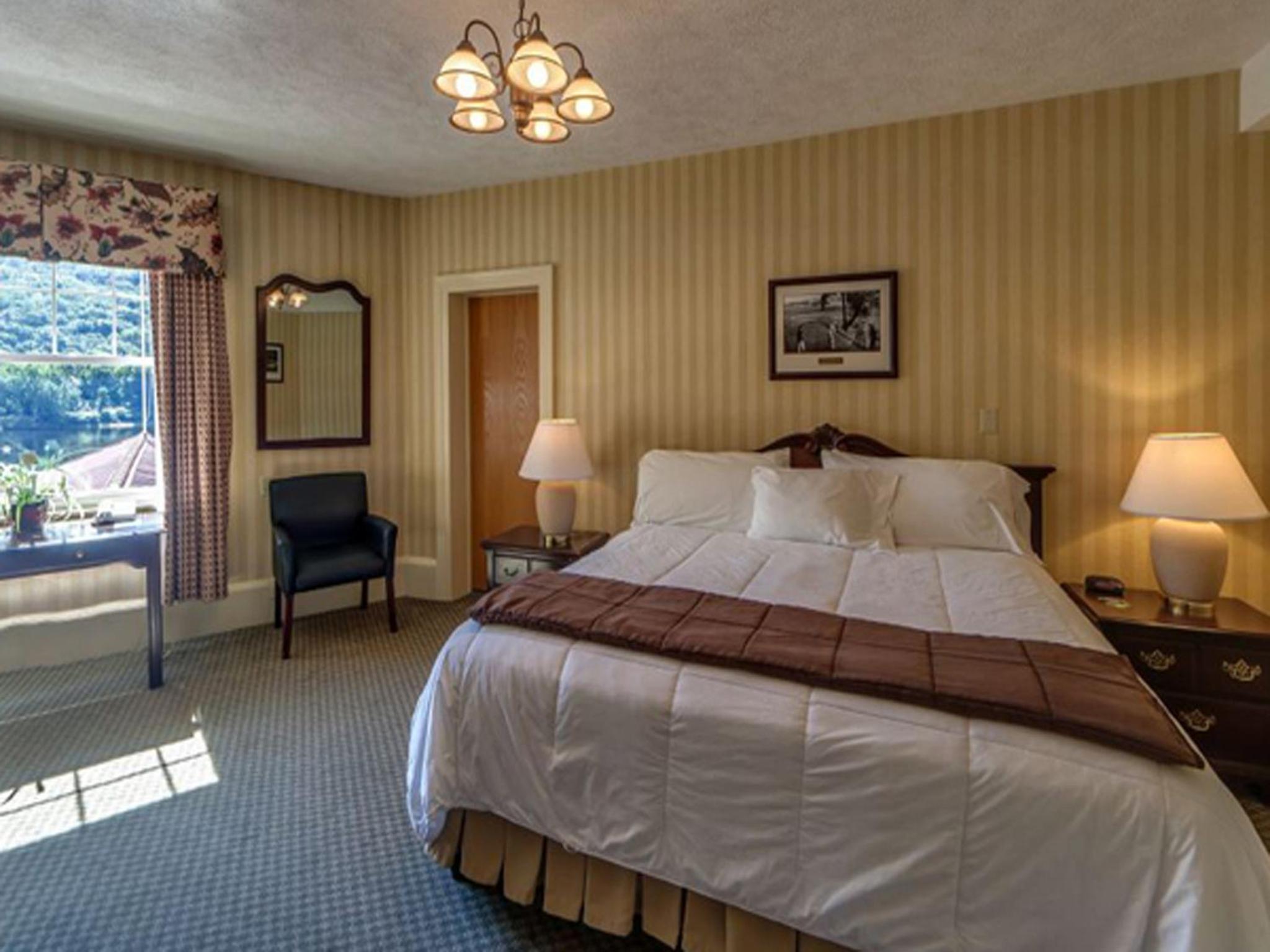 غرفة بسرير كينج بإطلالة على النهر، The Shawnee Inn And Golf Resort 2/10