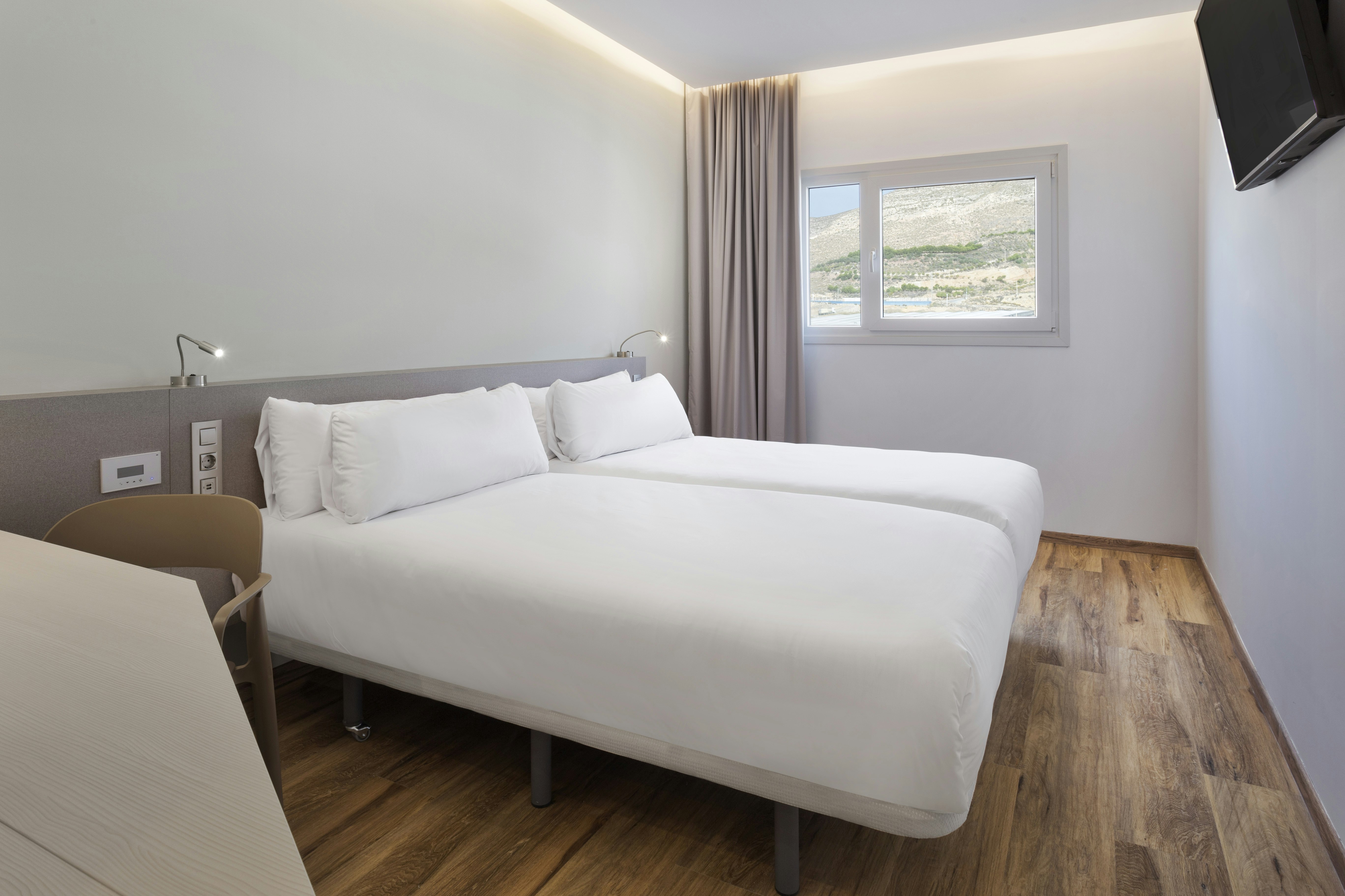 B&B HOTEL Almeria Vicar 12/22
