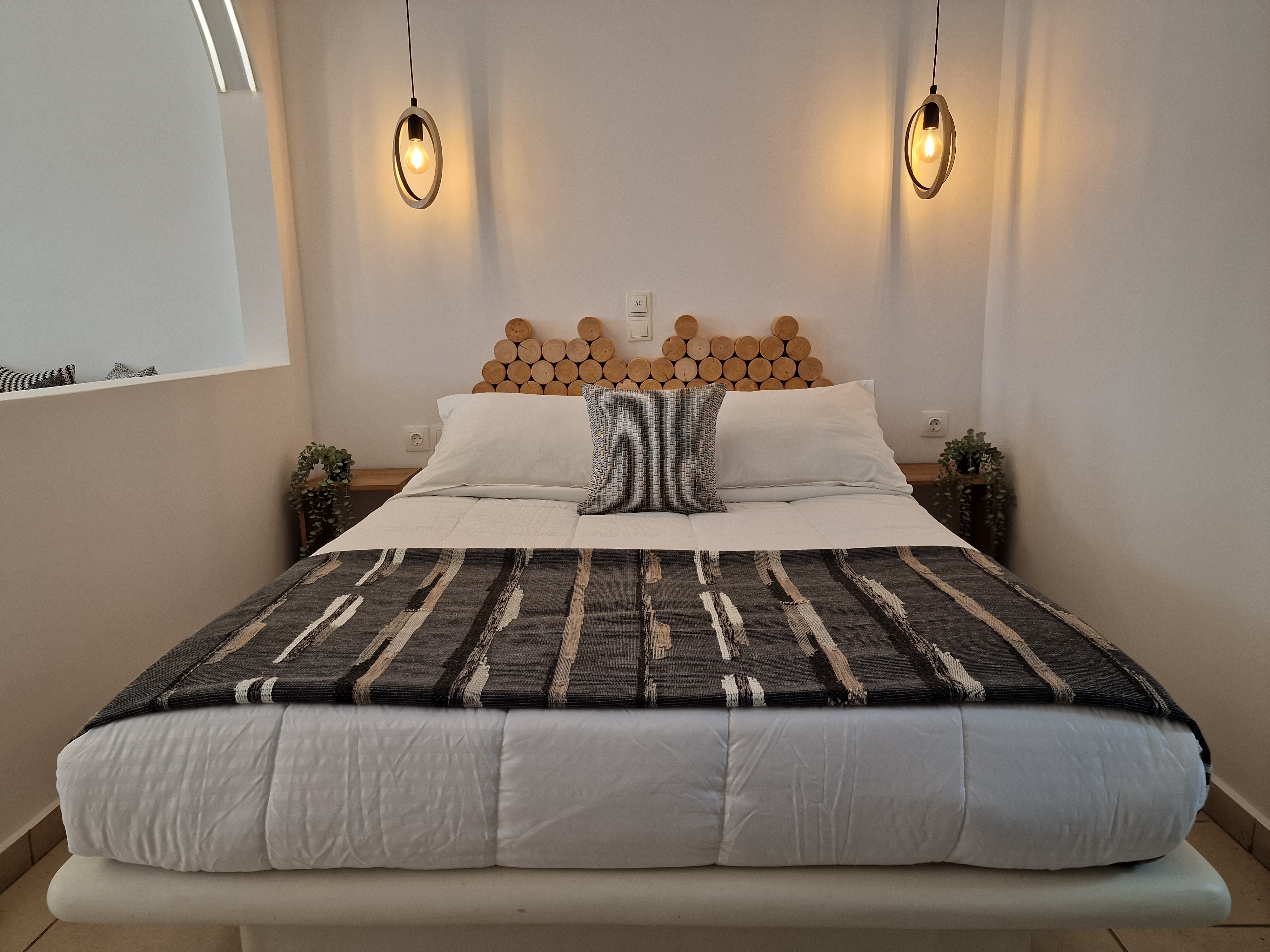 SUITE, SEA VIEW, SHARED POOL
