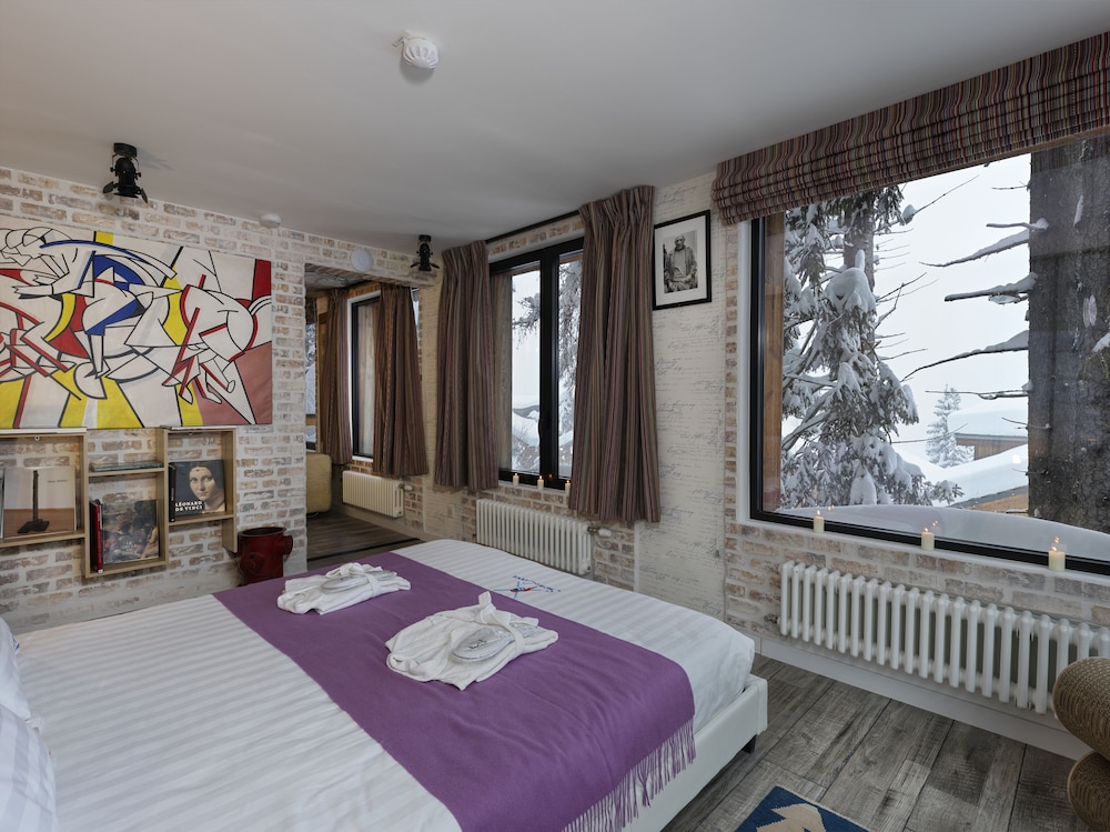 Snow Lodge Boutique Hotel 30/70