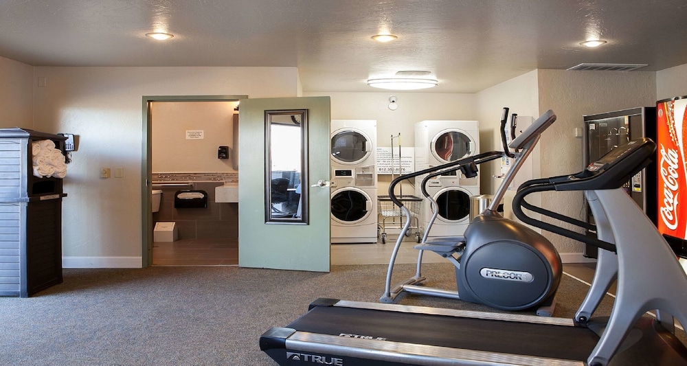 Best Western Foothills Inn 33/49
