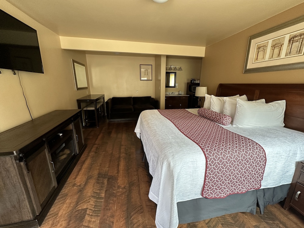 Abram Inn & Suites 15/65