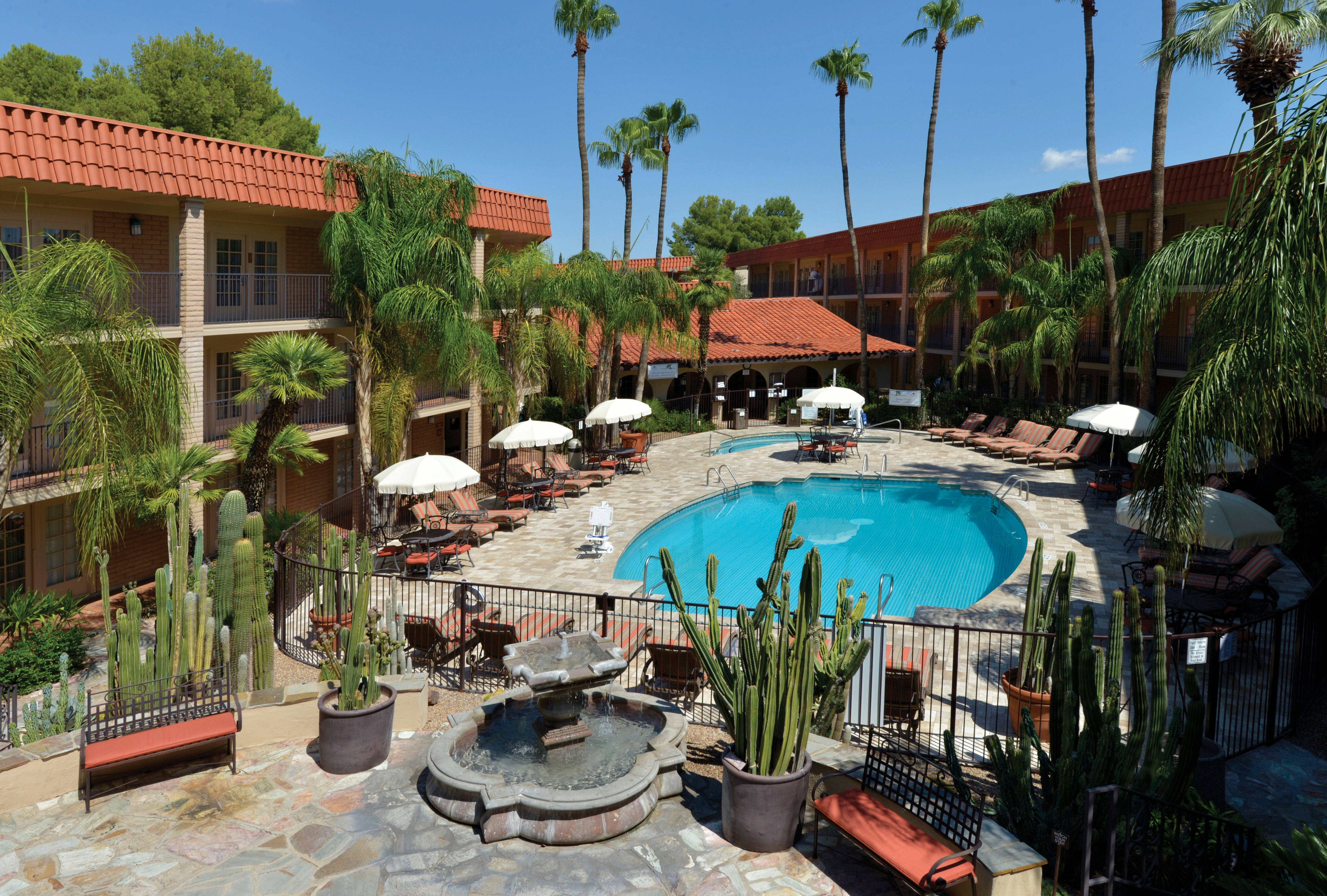 Doubletree Suites By Hilton Tucson-Williams Center 56/61