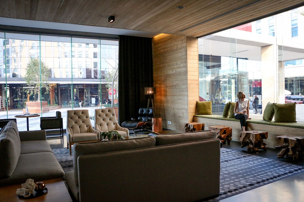 Century City Hotel Urban Square 31/46