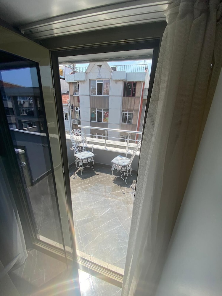 HHK Hotel Downtown 30/48