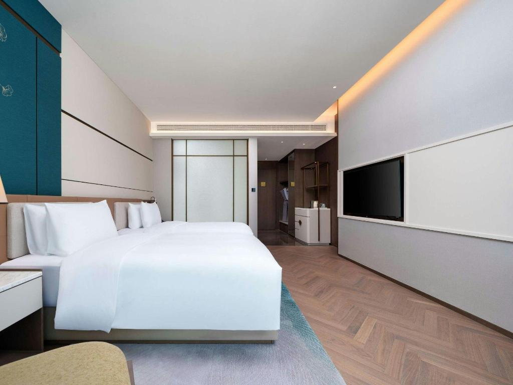 DELUXE, EXECUTIVE, 2 DOUBLE BEDS, LOUNGE ACCESS