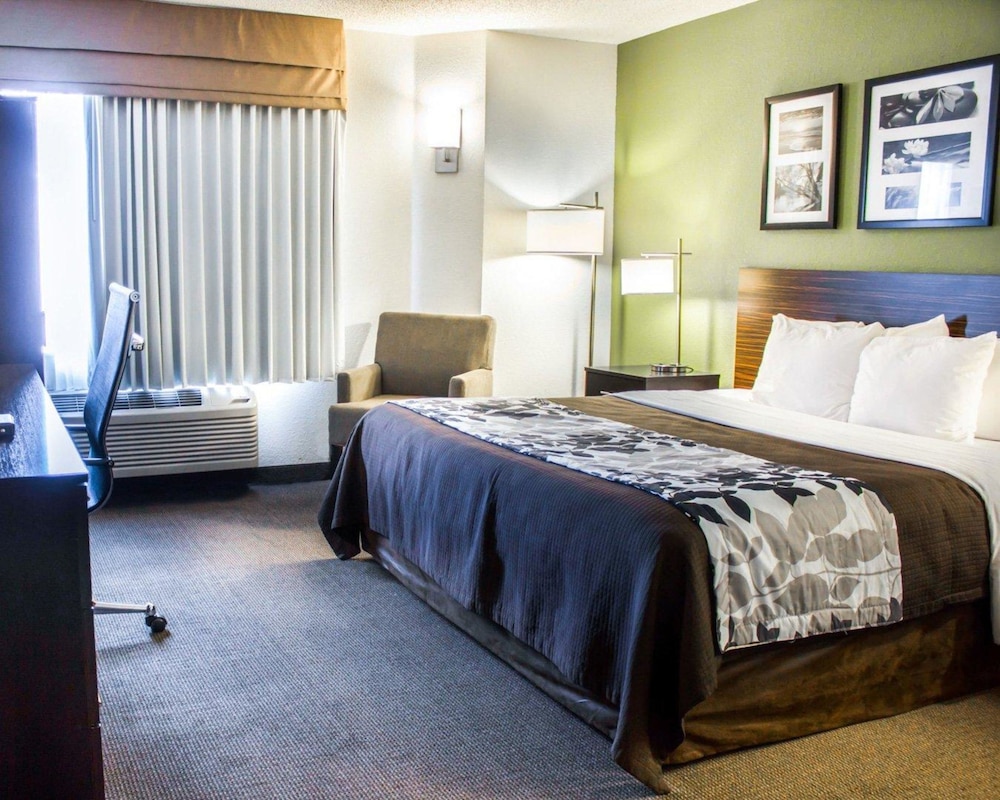 Sleep Inn & Suites Columbus - State University Area 8/27