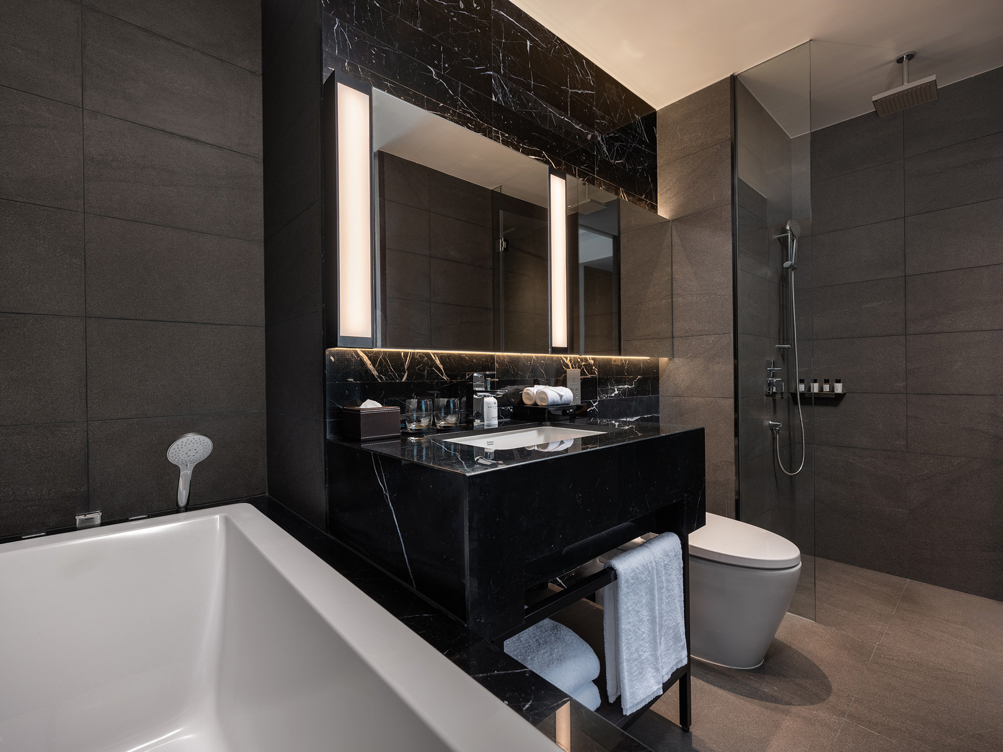Crowne Plaza Danang City Centre by IHG 48/50