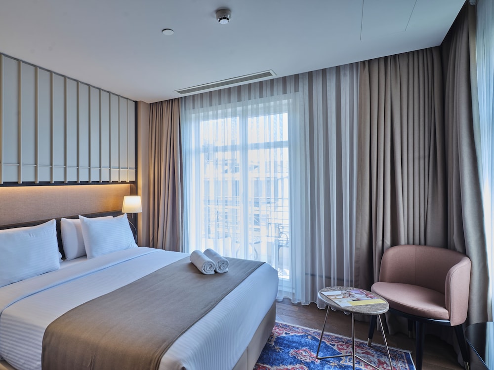 Four G Hotel 14/50