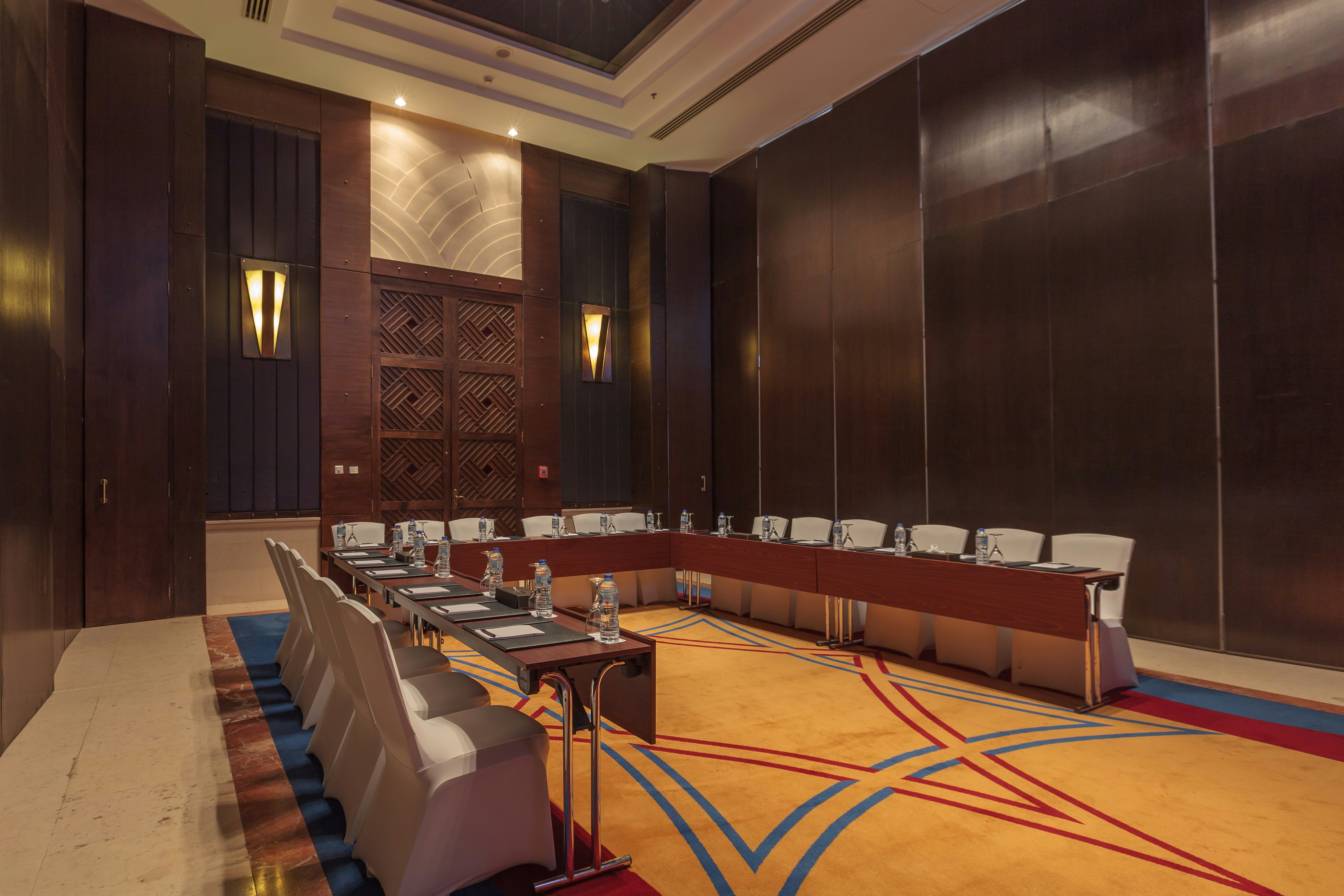 GRAND ROTANA RESORT AND SPA 30/50