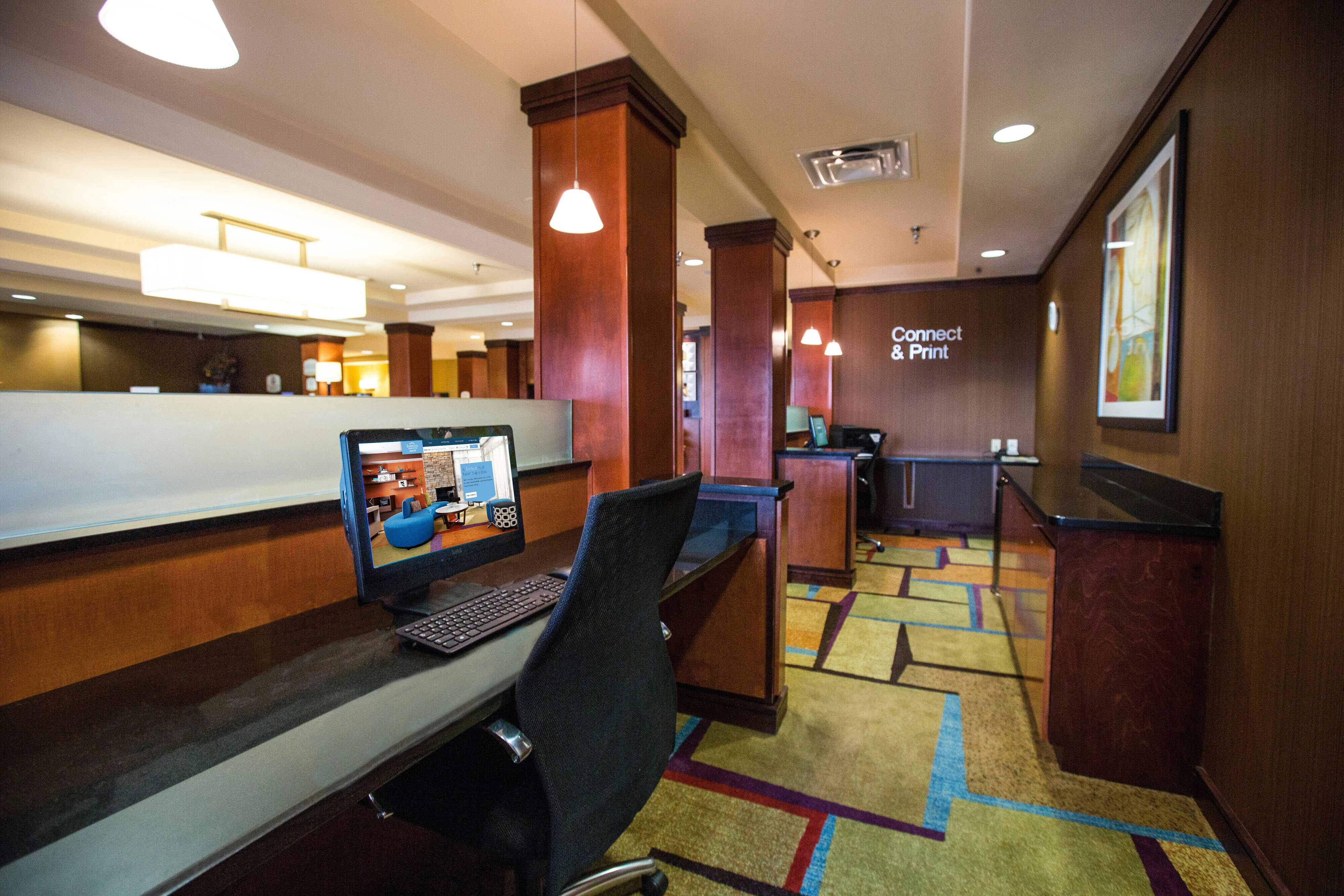 Fairfield Inn & Suites Toledo North 8/8