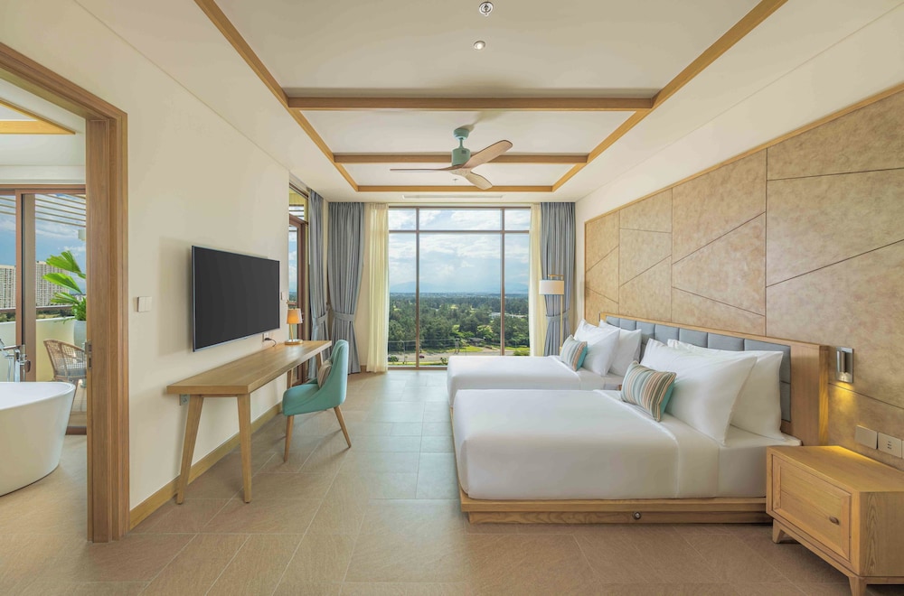 2 BEDROOMS, SUITE, GOLF COURSE VIEW