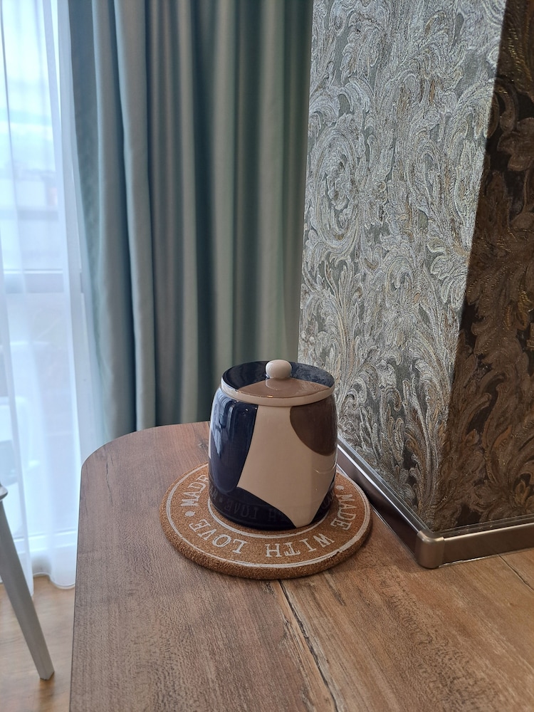 City Hotel 42/46