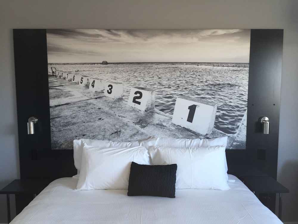 Mercure Newcastle Airport 17/50
