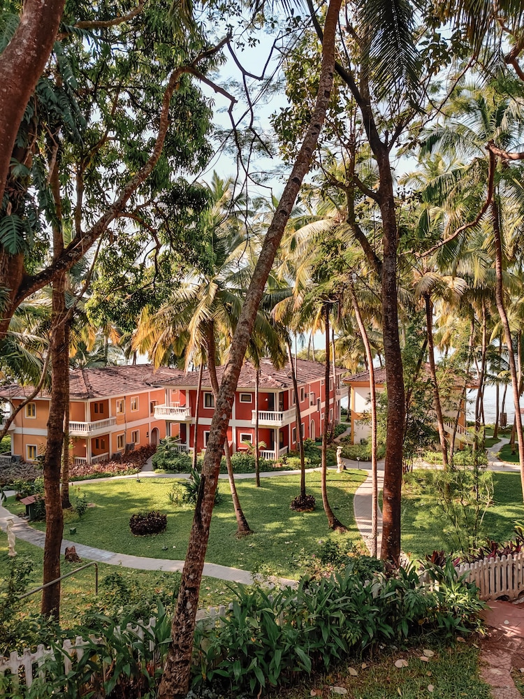 Bambolim Beach Resort 50/61