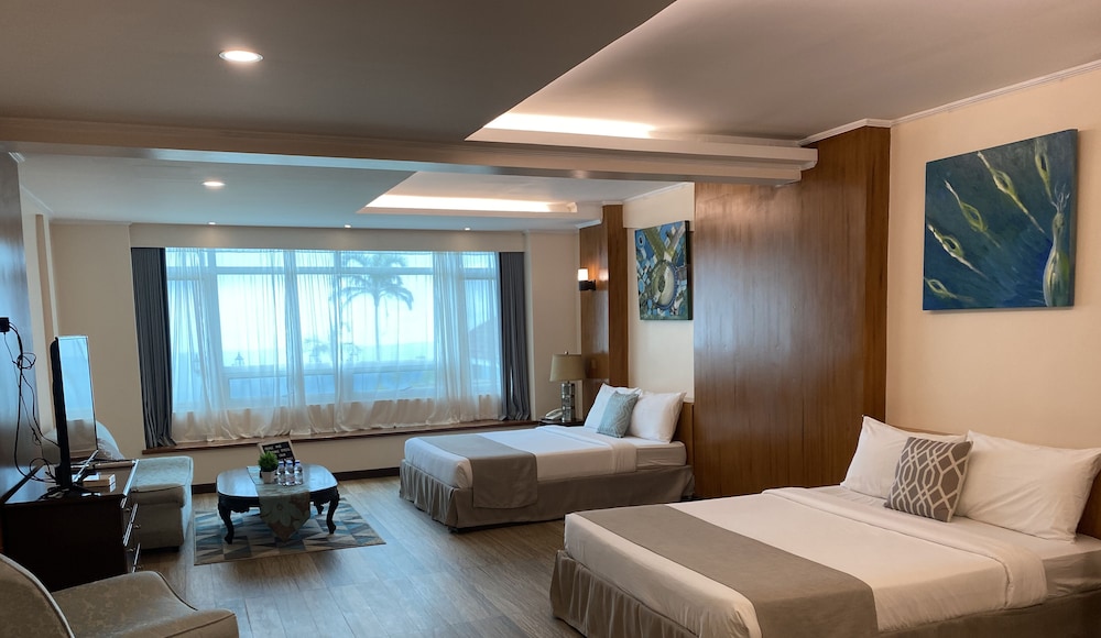 Lakeview Suites 37/68