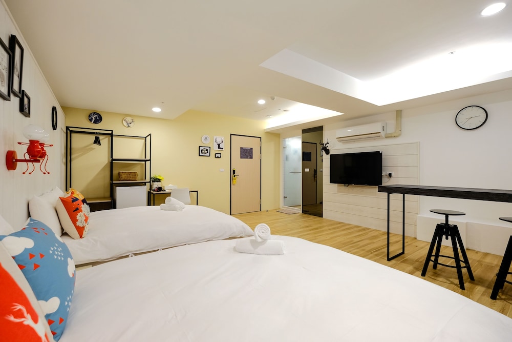 Color Fun Inn 44/60
