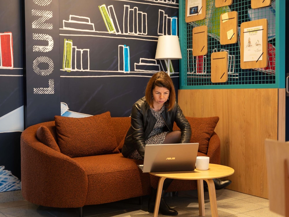 Ibis Budget Rennes Cesson 46/63