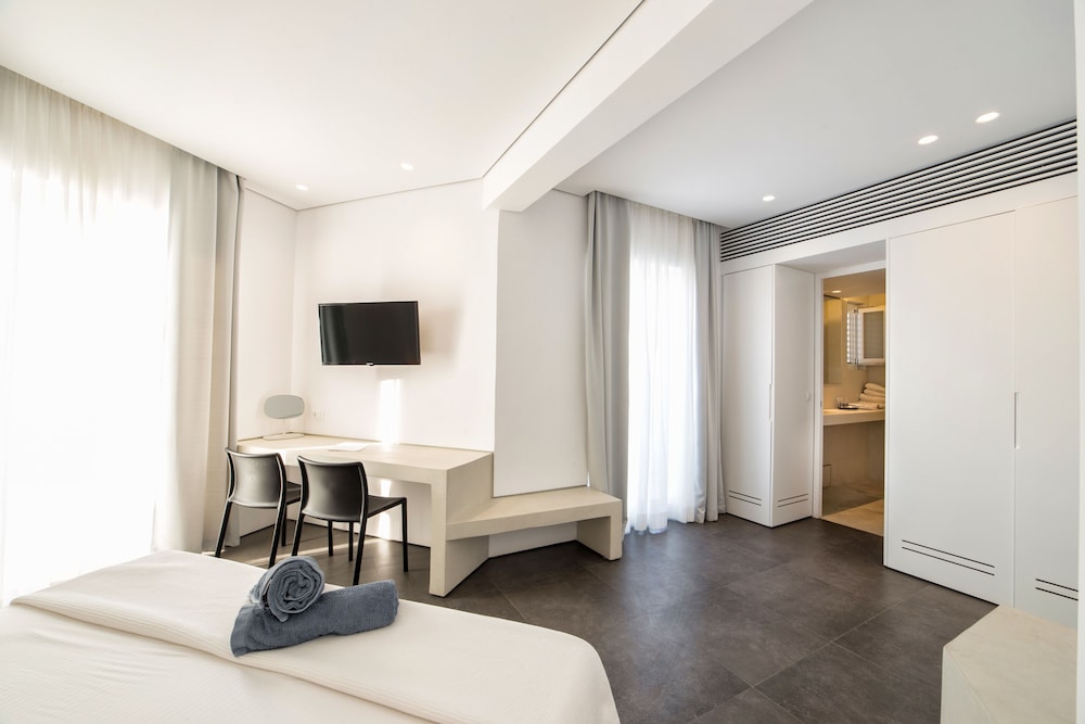 Relux Ios Hotel 57/74