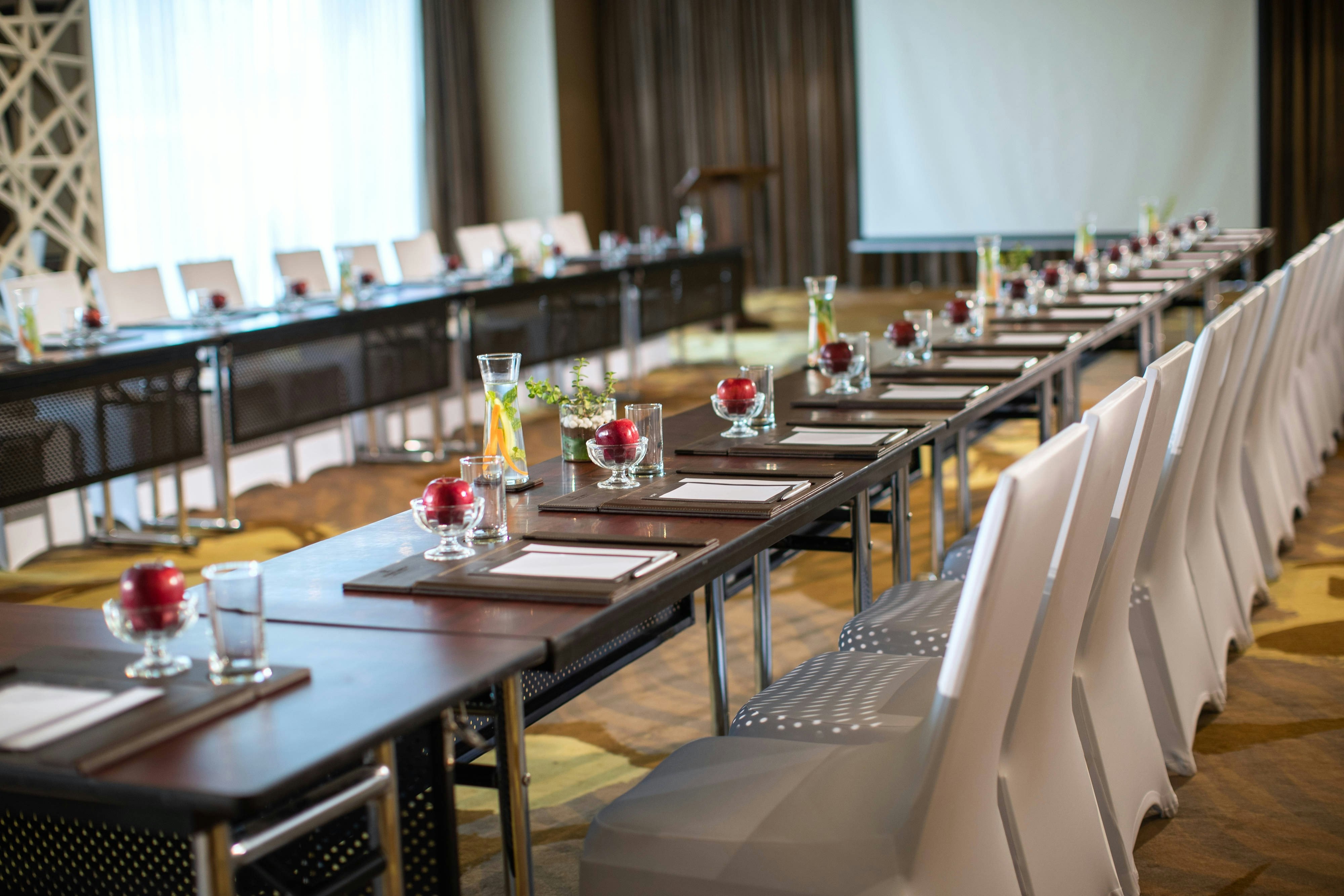 Renaissance Ahmedabad Hotel 35/53