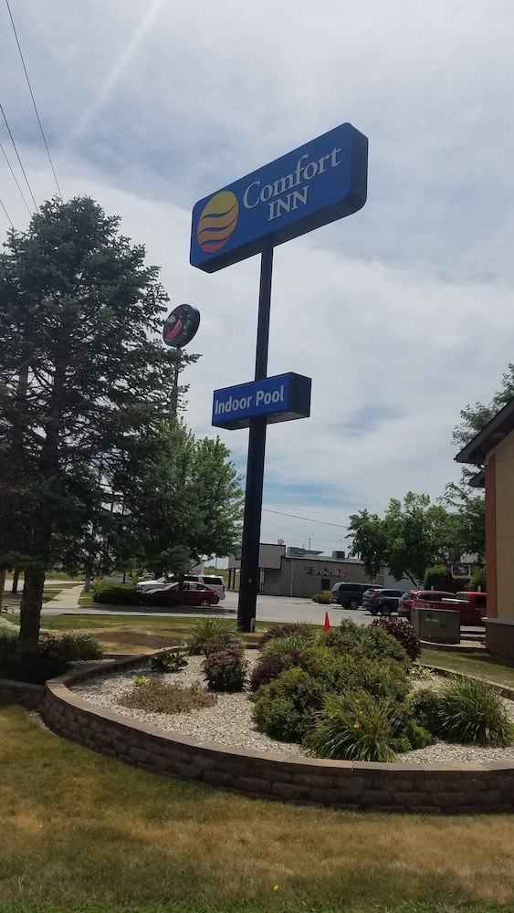 Comfort Inn Morris I-80 25/43