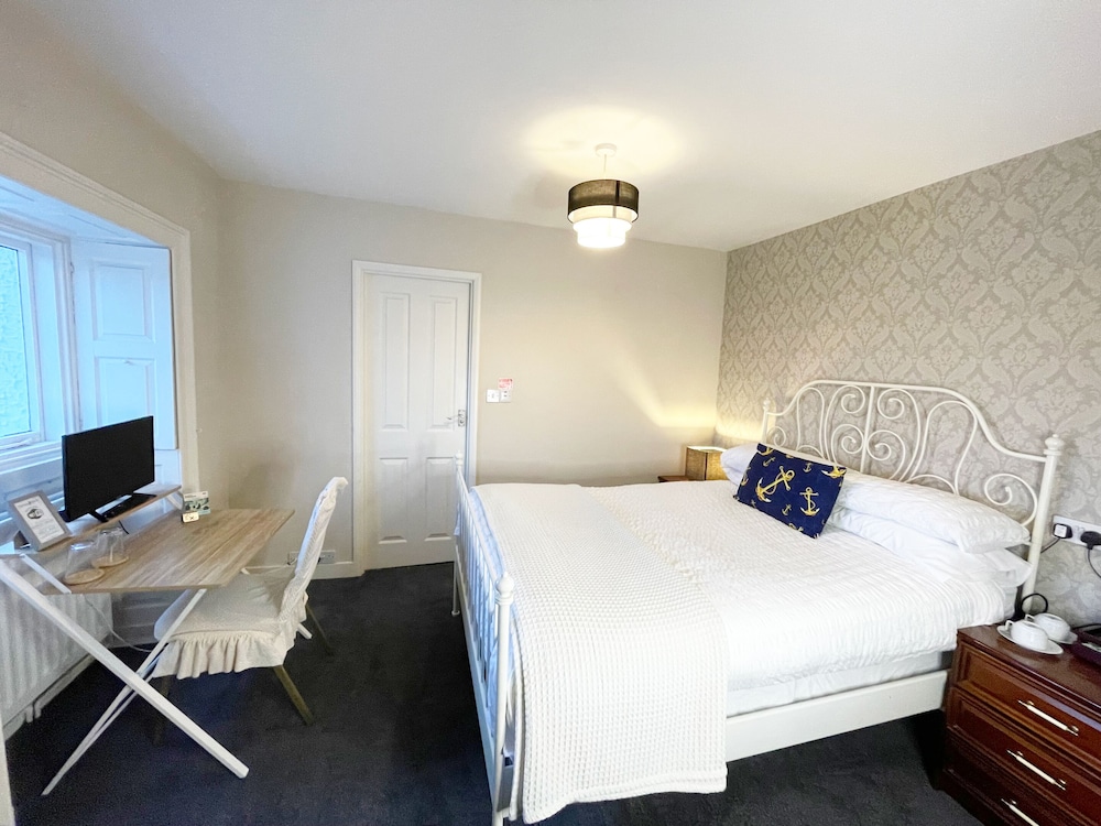 Anchor Hotel 20/50