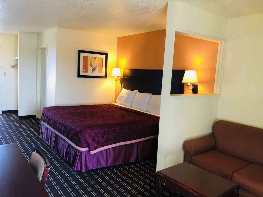 Americas Best Value Inn Suites 15/36