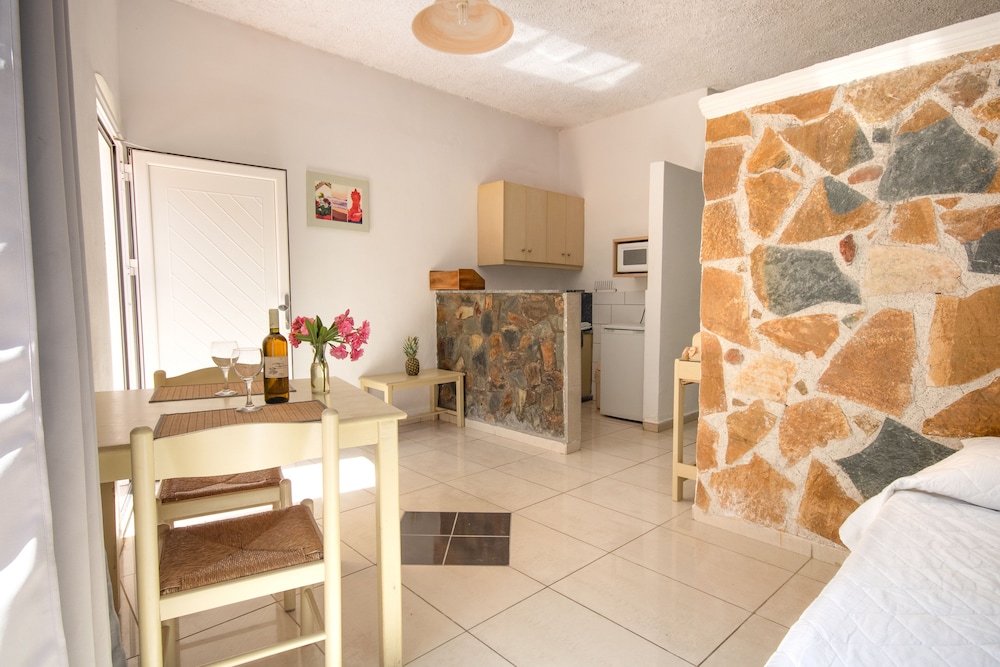 Stavros Villas and Apartments 30/46