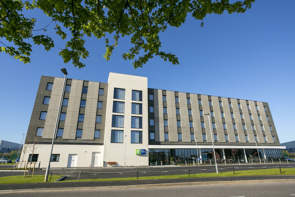Holiday Inn Express Bridgwater 1/41