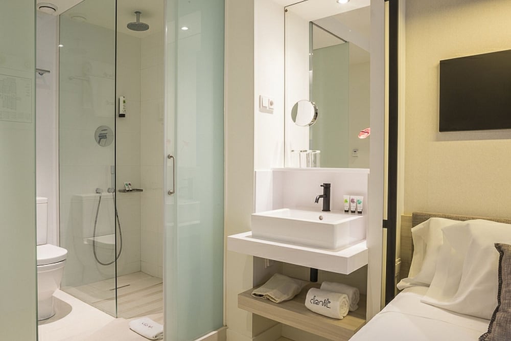 Hotel Denit Barcelona 47/48