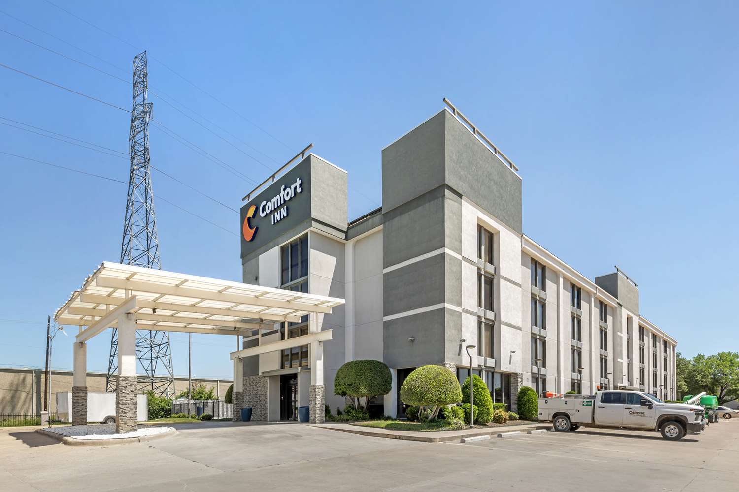 Comfort Inn Dallas North Love Field Airport, TX 16/21