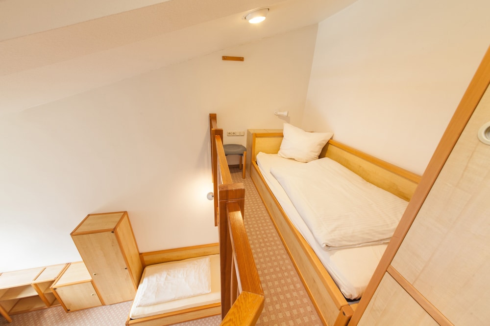 Akademiehotel Kiel 32/83