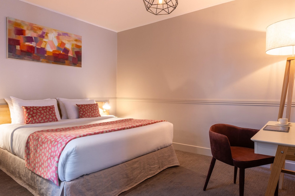 Hotel 29 Lepic 47/66