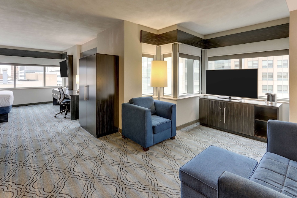 Doubletree By Hilton St Louis Forest Park 6/36