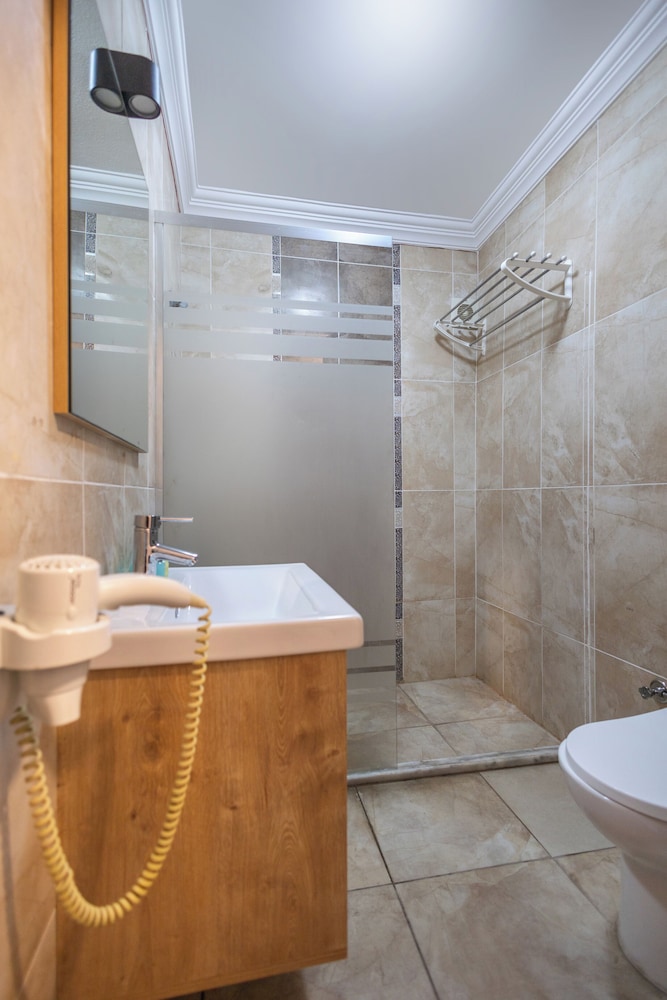 TURUNC LIFE HOTEL 48/48