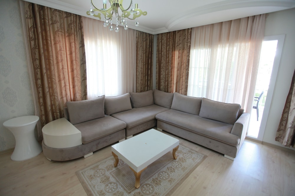 Akbuk Palace Hotel & Residence 21/43