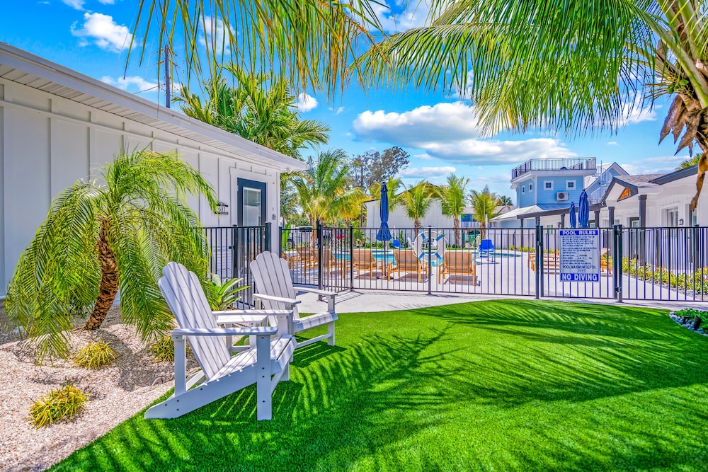 The Pelican Post - Anna Maria Island 31/47