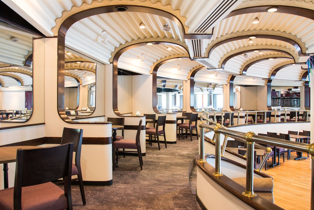 restaurant-cafeteria