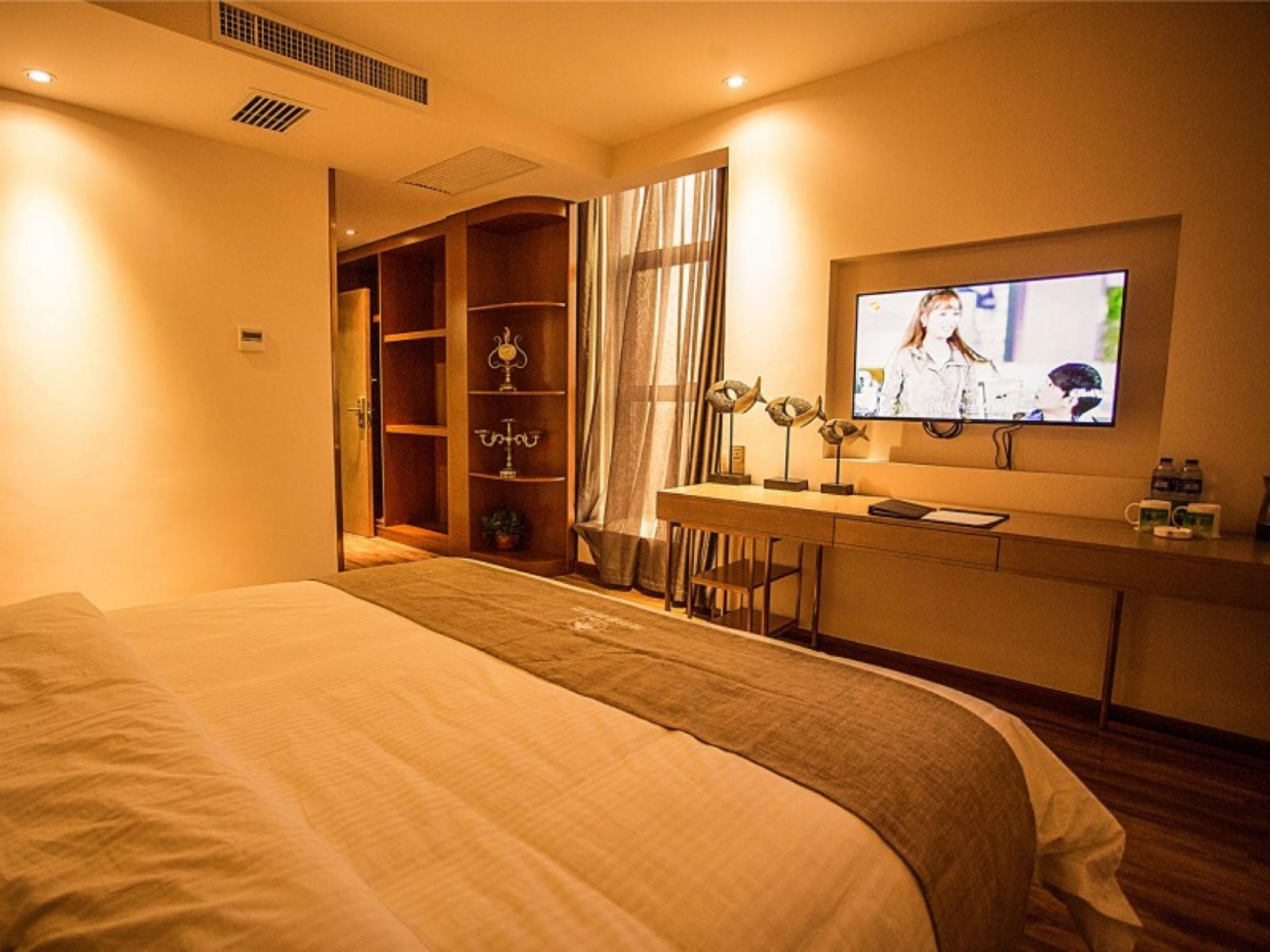 BUSINESS, DOUBLE BED