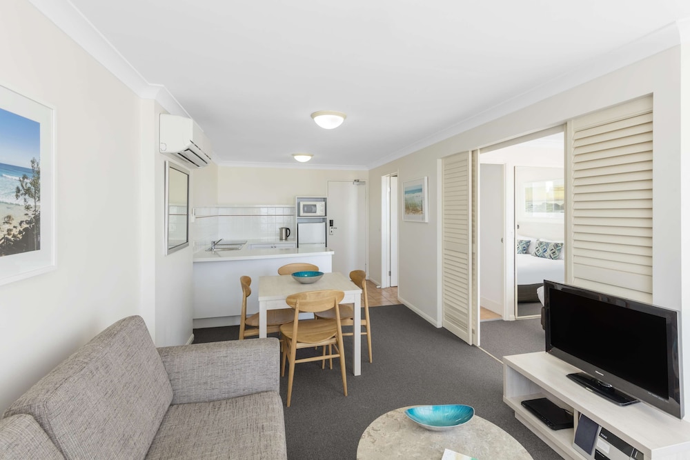 Oaks Gold Coast Calypso Plaza Suites 37/72