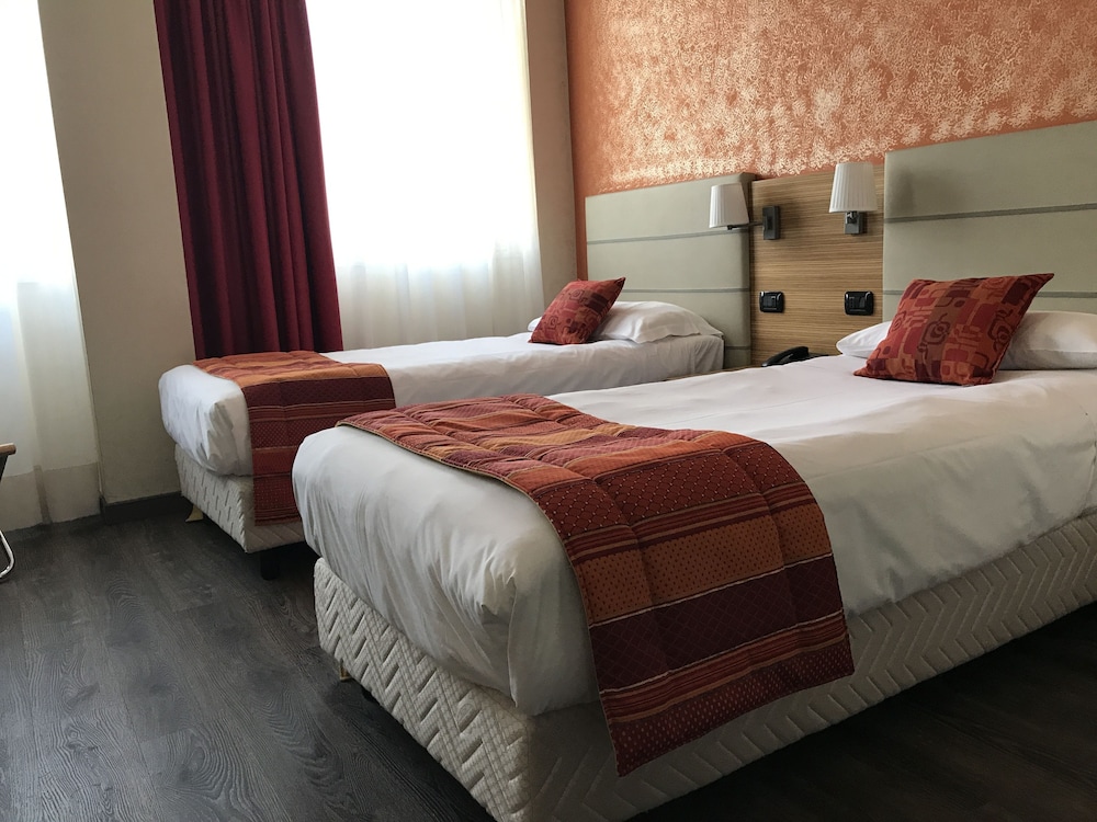 Bis Hotel Varese (ex ibis Styles Varese) 13/49