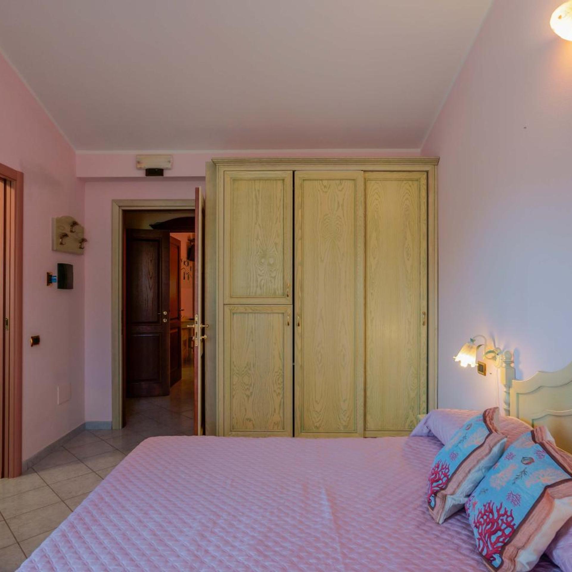 Hotel Solanas 22/63