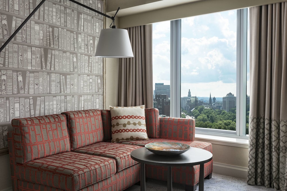 THE RITZ-CARLTON BOSTON 24/48