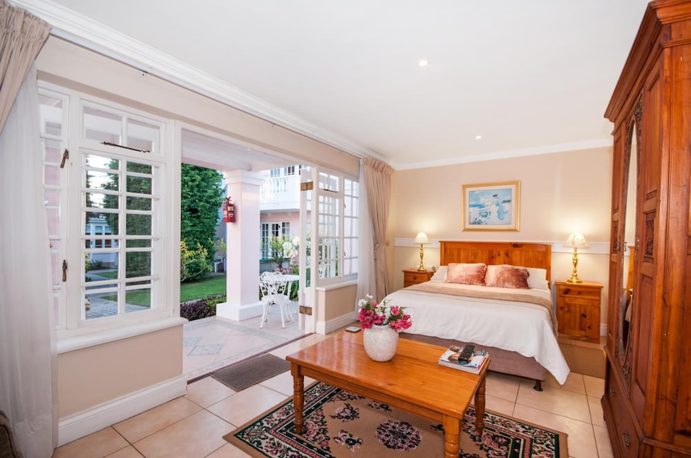 Heugh Road Guest House (Essential Service Acc) 10/24