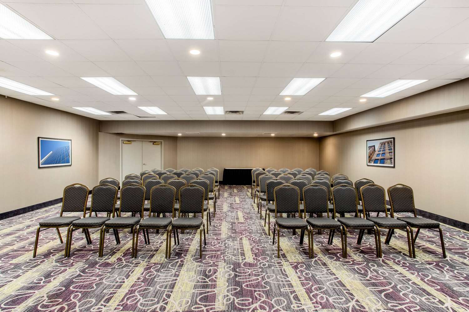La Quinta Inn & Suites by Wyndham Indianapolis South 37/46
