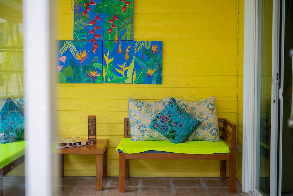 LEMON HOUSE 36/52